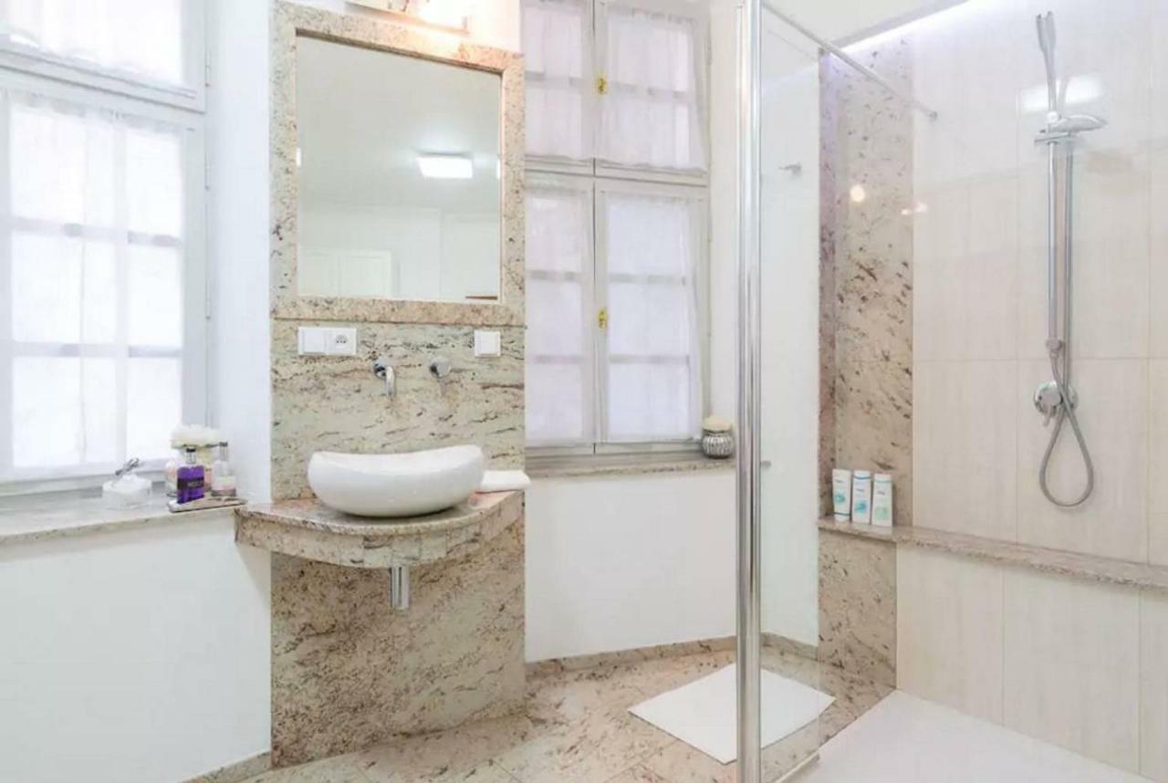 פראג Quiet Apartment In The Heart Of Old Town Centre מראה חיצוני תמונה