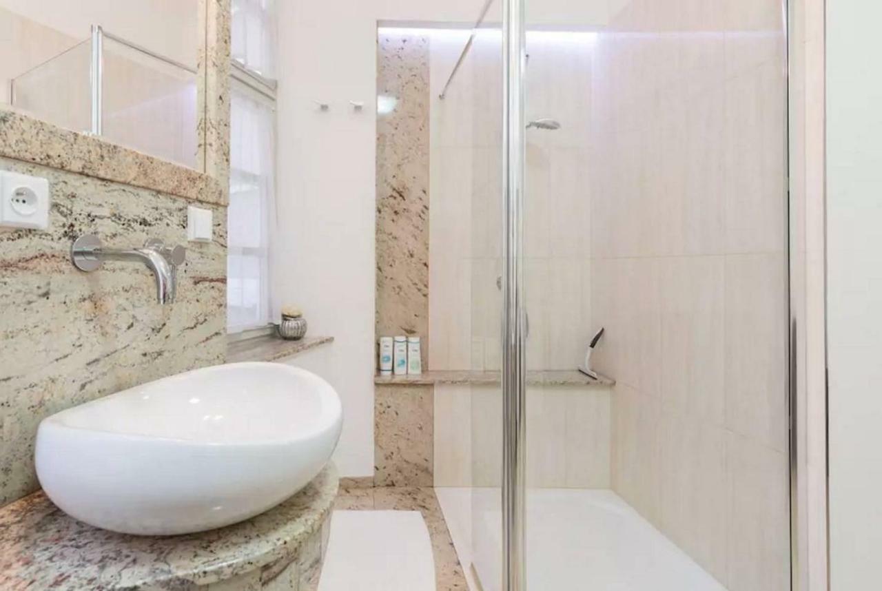 פראג Quiet Apartment In The Heart Of Old Town Centre מראה חיצוני תמונה